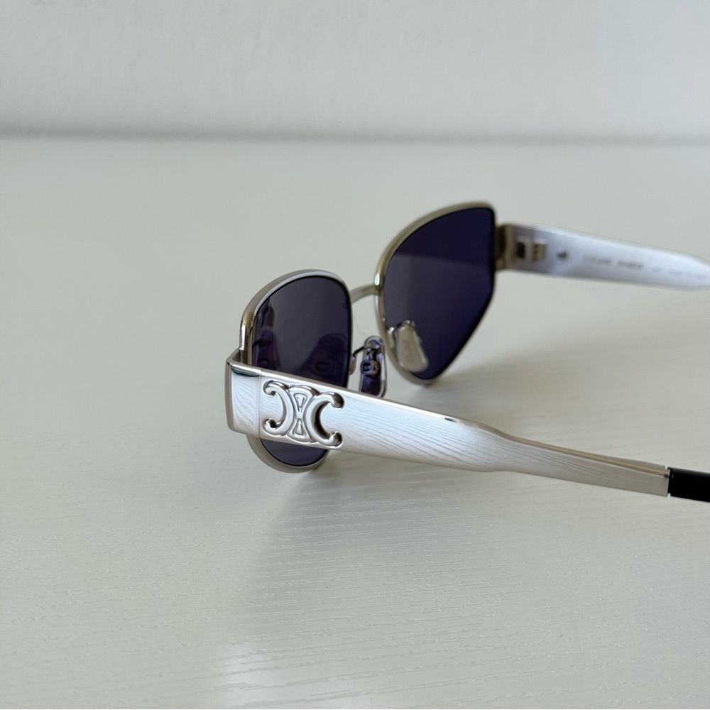 New! Celine Triomphe Sunglasses CL40293U 16V, Authentic - Picture 6 of 10